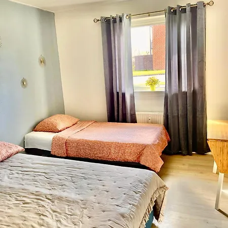 Apartment 5 Minute Walk To Lego House - N18